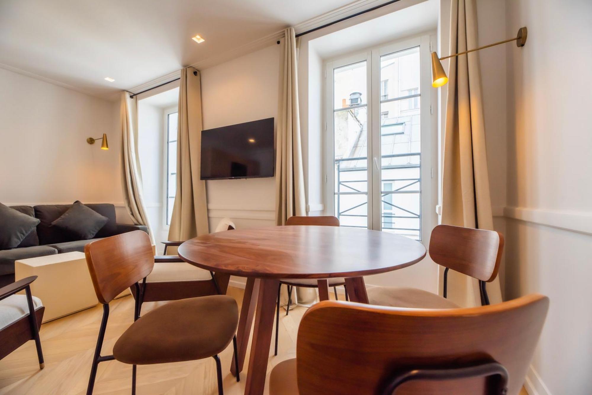 Austerlitz Apartment *